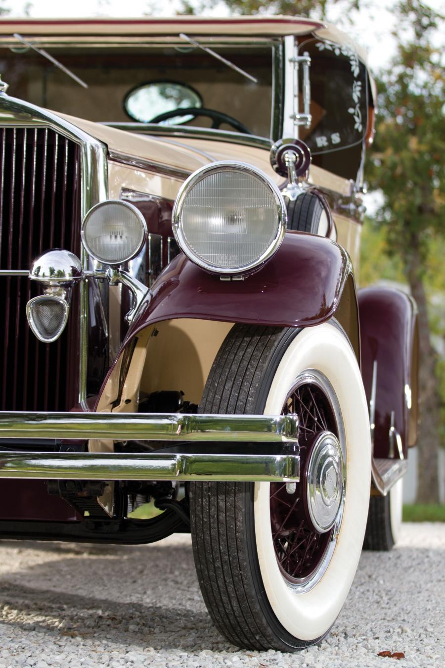  Pierce-Arrow Model 43 Roadster 1931 года  (фото 13 из 35)